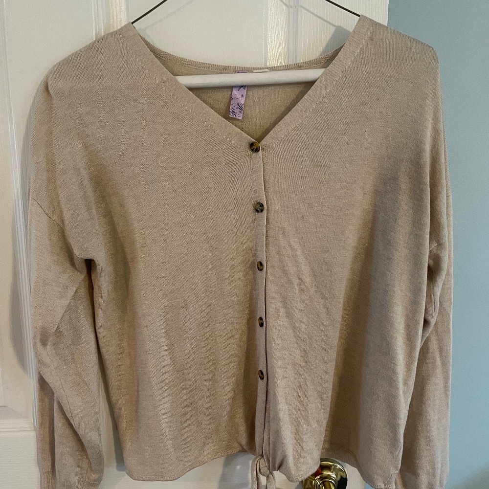 Ayla Tan Button Up Sweater, size large